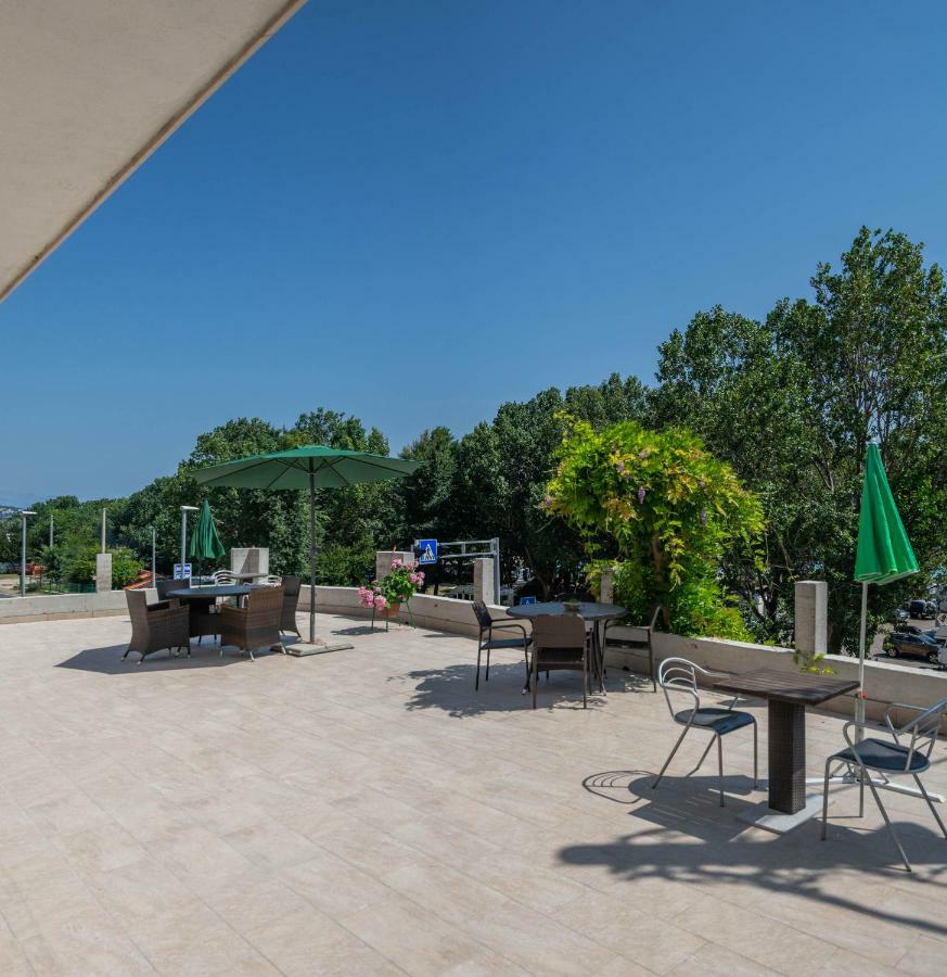 Apartmani Cosic Дуче Экстерьер фото